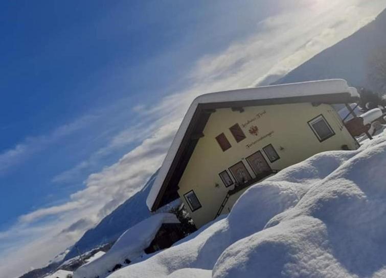 Готель Landhaus Tirol Прессеґґерзе Екстер'єр фото